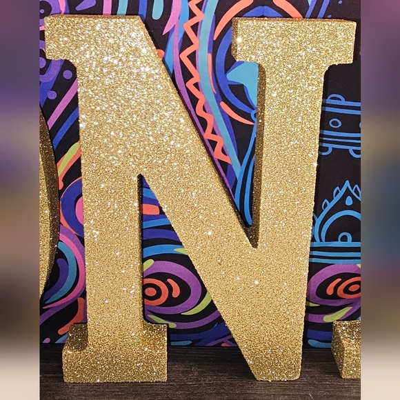 Gold Glitter ONE Sign Letters - Picture 3 of 7